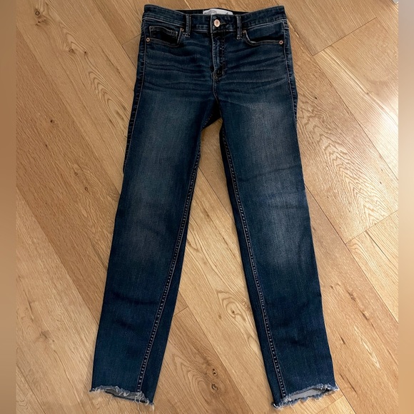 Abercrombie & Fitch straight leg mid rise fringe stretch jean size 4 short - Picture 3 of 5